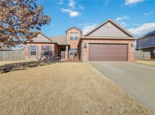 202 Sussex Ave, Lowell, AR 72745