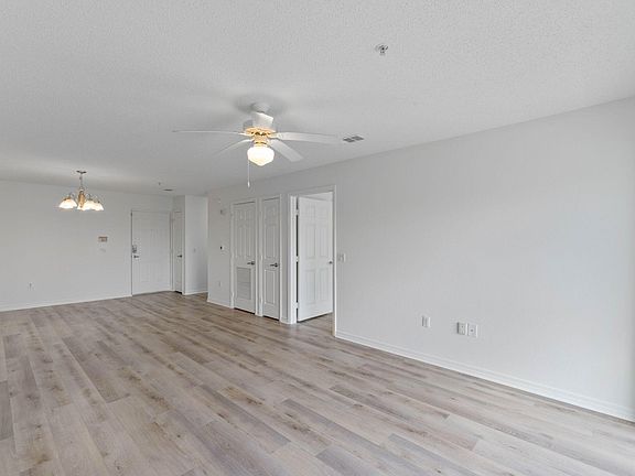 5th image of 4276 Calinda Ln APT 148