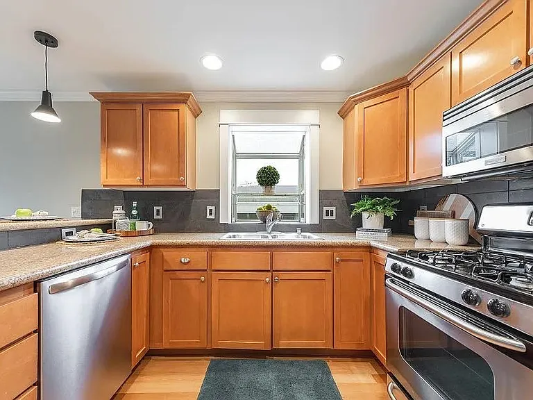 Second floor: kitchen