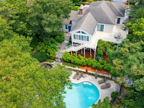 107 Greensward Road, Mashpee, MA 02649