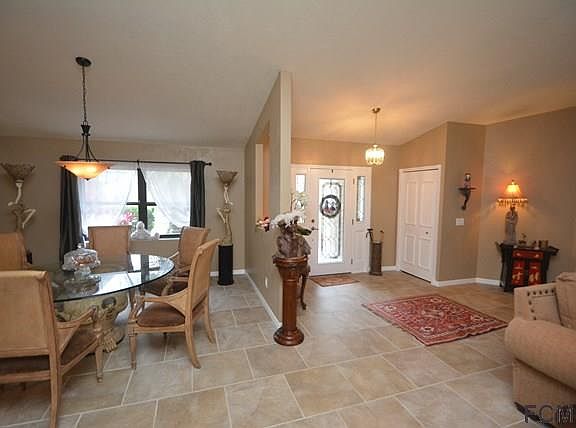 4th image of 25 Boulder Rock Dr