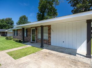 1204 Hummingbird Ln, Oakdale, LA 71463