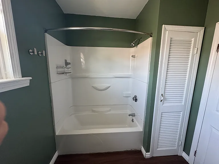 142 Carter Ave #2 — Photo 10