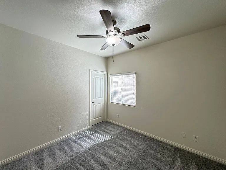 8471 Spirit Vale Ave — Photo 20