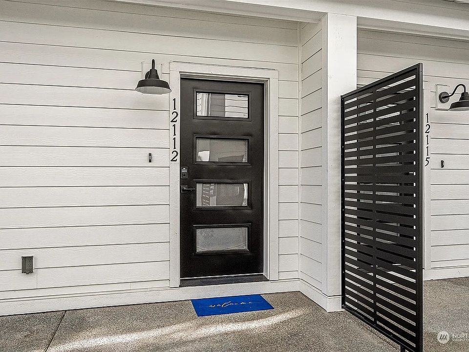 1st image of 12112 127th Avenue Ct E