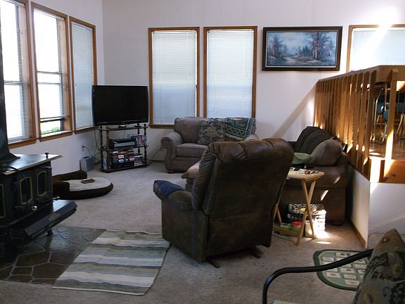 3rd image of 106 Bayshore Dr