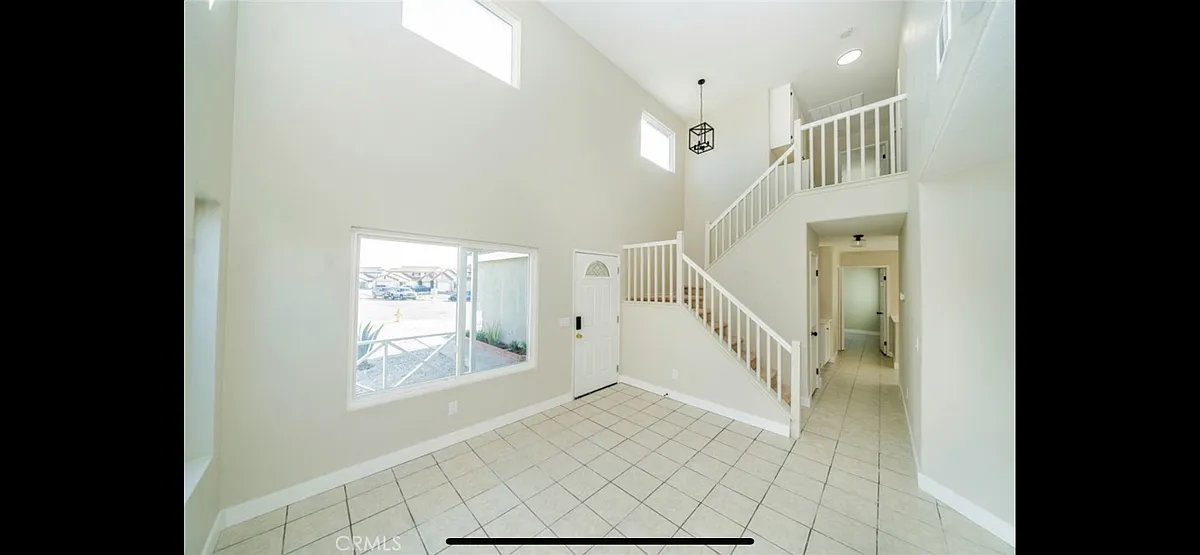Building Photo - 14414 Laguna Ct