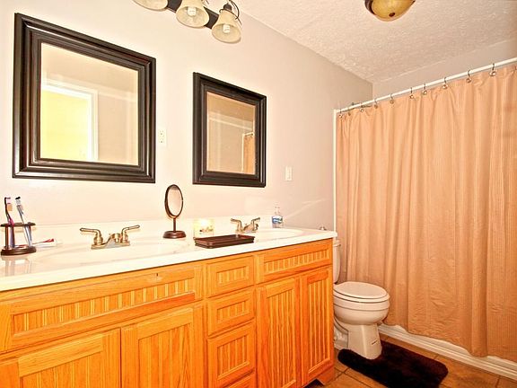 bathroom1