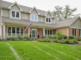 10003 Fox Bluff Ln, Spring Grove, IL 60081