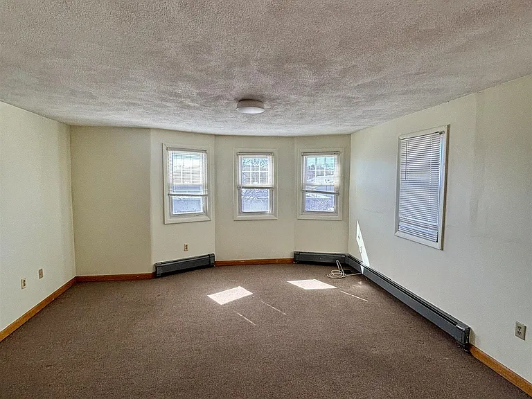 569 Somerville Ave #2 — Photo 3