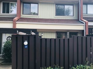 1349 Northgate Sq, Reston, VA 20190