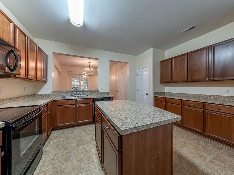 3217 Francis Ct — Photo 5