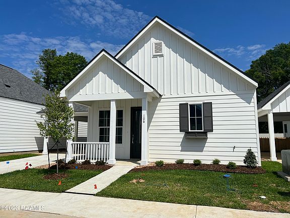 2nd image of 106 Satsuma Dr