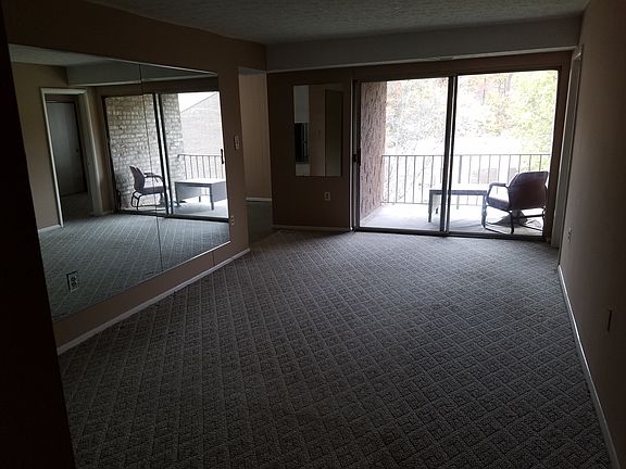 Greenbriar Livingroom