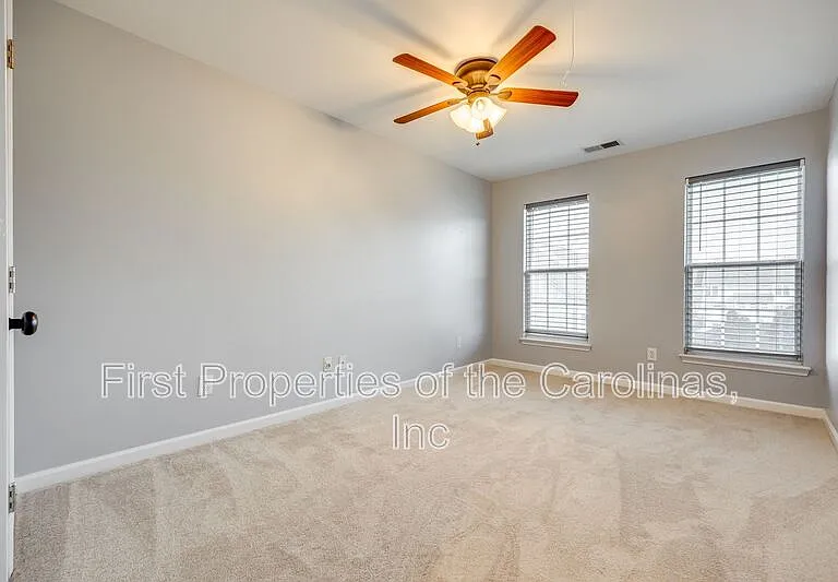 618 Bayou Cir — Photo 20