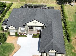 2303 Clubhouse Dr, Plant City, FL 33566