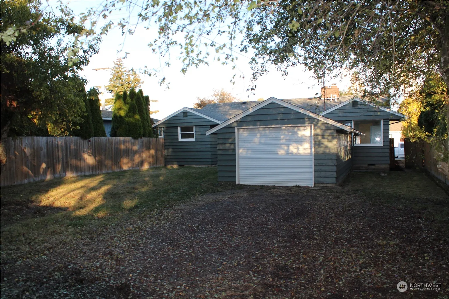 2333 Pacific Street photo 1