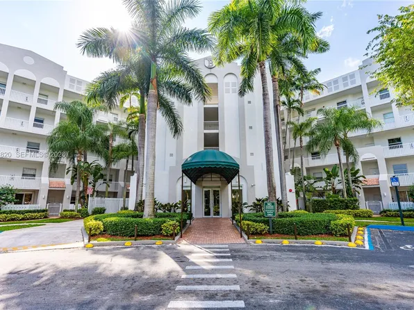 10750 NW 66th St APT 408, Doral, FL 33178