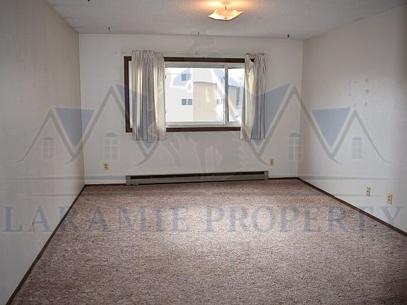 5th image of 1537 Person St APT 4