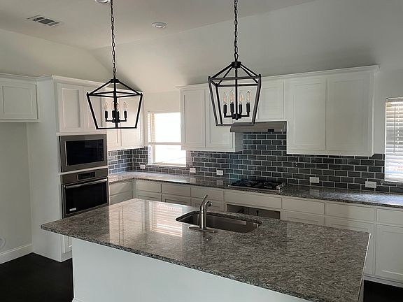 4th image of 518 Overton Ave