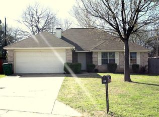 418 Meadow Ln, Aubrey, TX 76227