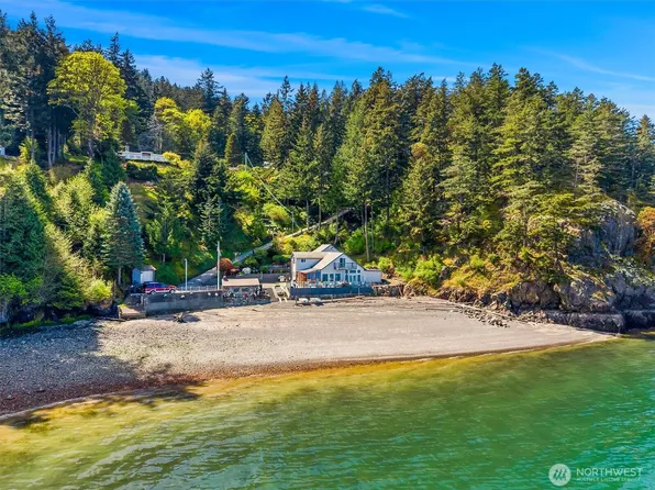 1442 Seacrest Drive, Lummi Island, WA 98262