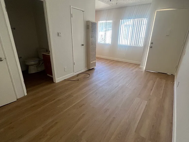 637 McDonnell Ave #637B — Photo 5