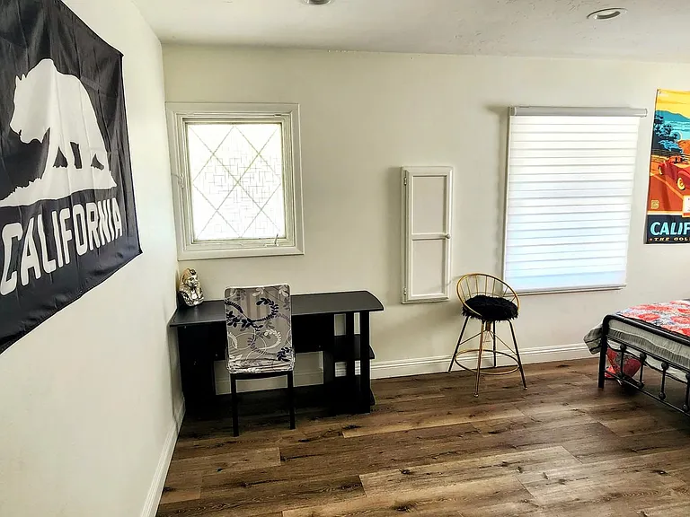 2548 E Wilson Ave — Photo 28