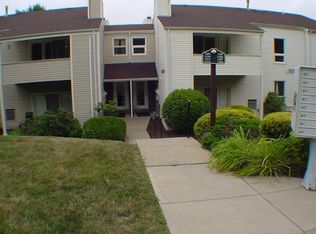 1210 Kenzie Dr, Pittsburgh, PA 15205