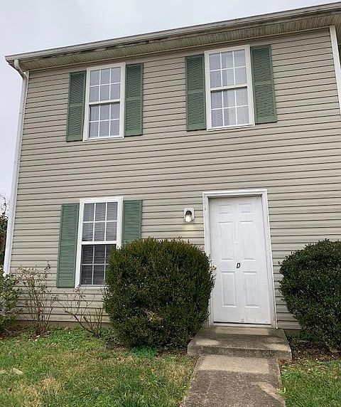 1st image of 925 Altamont Ct #D