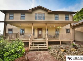 25929 Dobney Ave, Glenwood, IA 51534