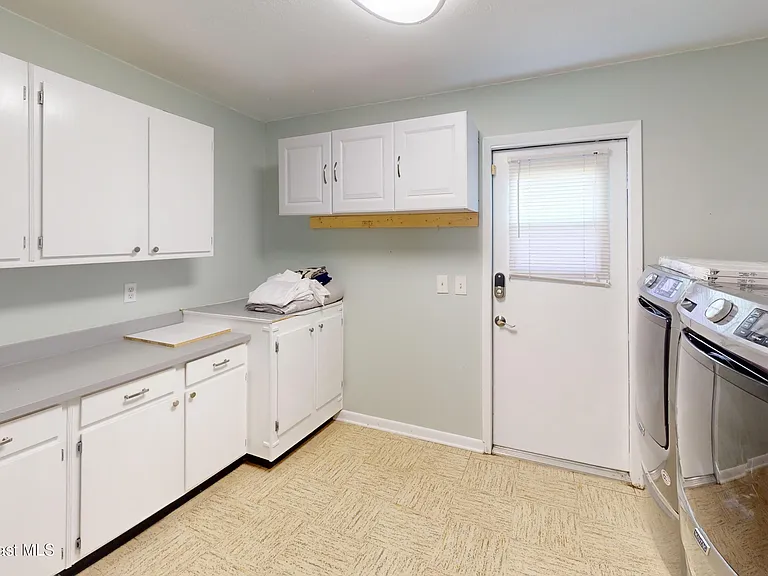 216 Country Club Dr — Photo 39