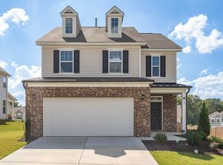 38 Flowing River Rd, Angier, NC 27501