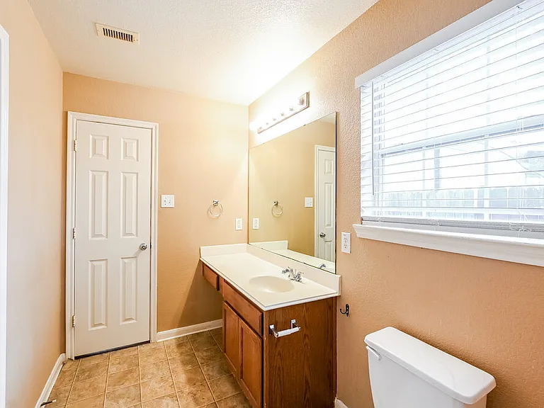 22123 Greengate Dr — Photo 10