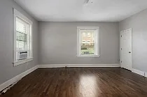 204 E Franklin St — Photo 11