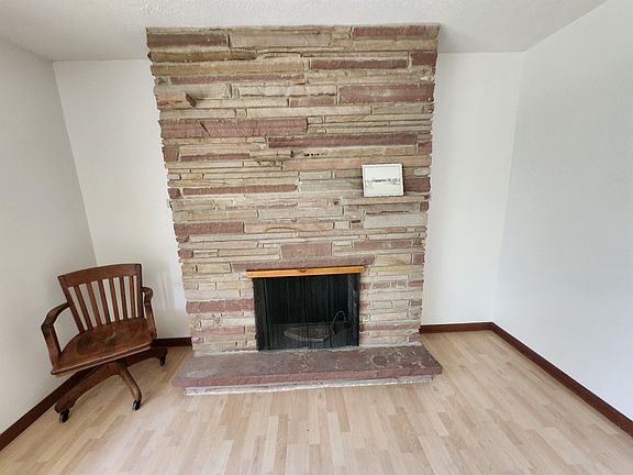 4th image of 1403 N Meridian Rd