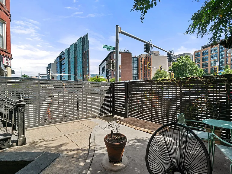 New York Ave NW — Photo 16