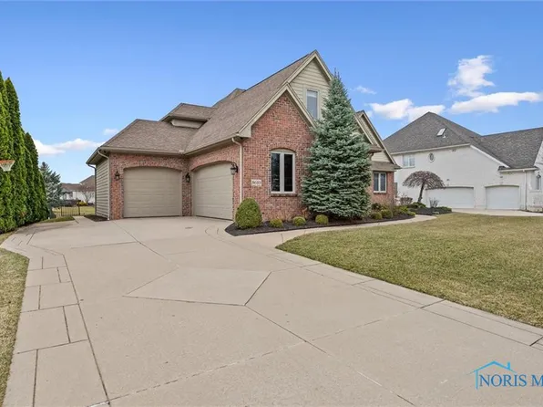 5619 Golden Pond Ln, Sylvania, OH 43560