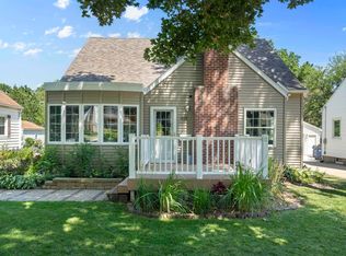 419 Terrace Dr, Waterloo, IA 50702