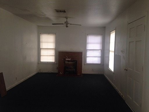 2nd image of 2724 Essex St