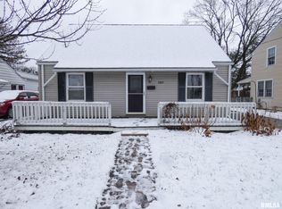 2925 N Saint Philomena Ct, Peoria, IL