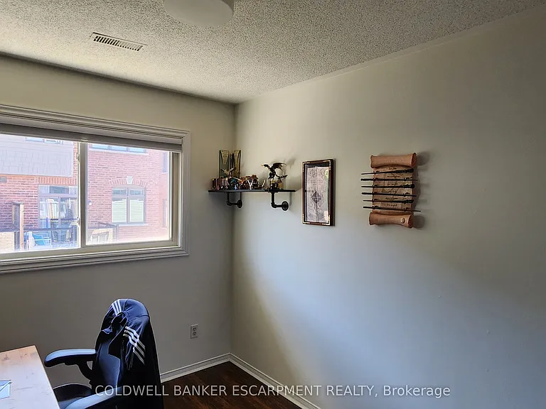 6 A Robert Ln — Photo 15