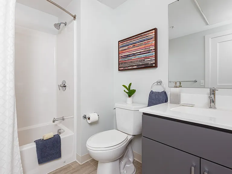 Full Bathroom