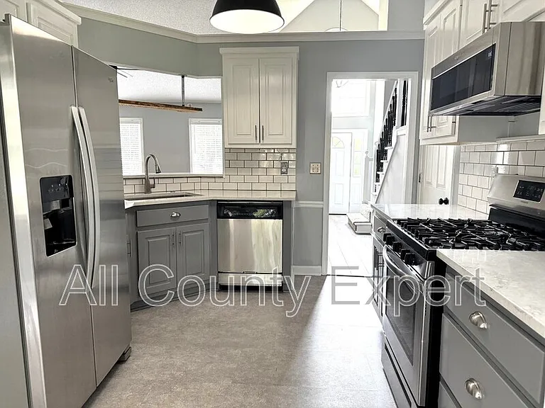 7745 Wynfield Dr — Photo 13