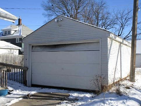 2nd image of 217 N 18th St