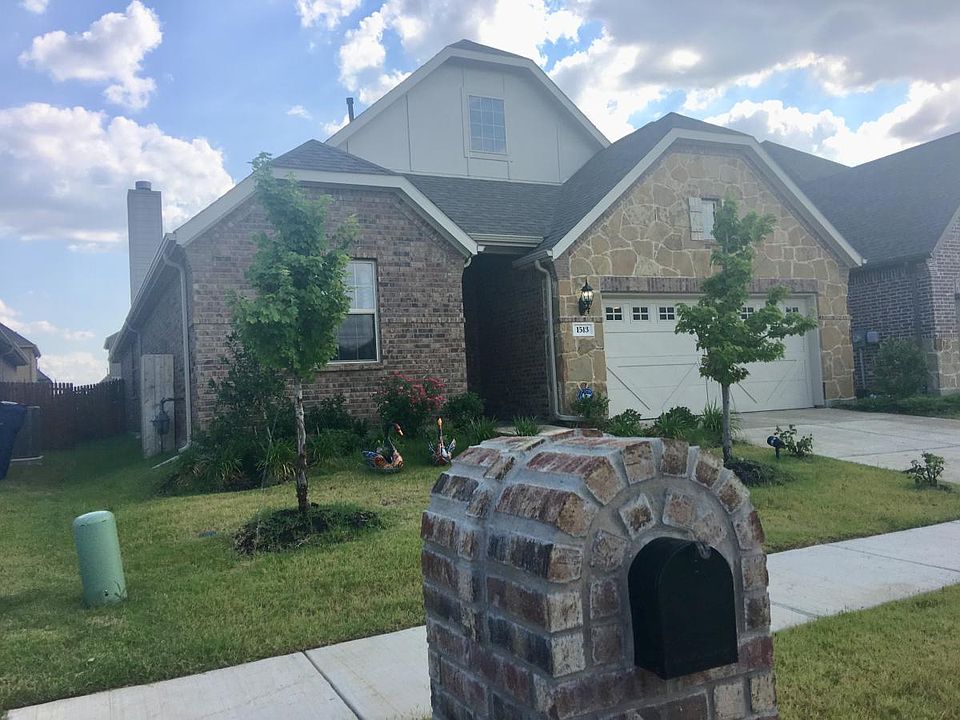 1st image of 1513 Alberbrook Pl