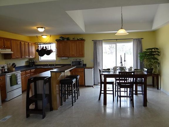 4th image of 208 E Whispering Hills Blvd