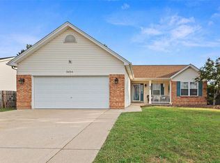 2624 Breezy Point Ln, O'Fallon, MO 63368