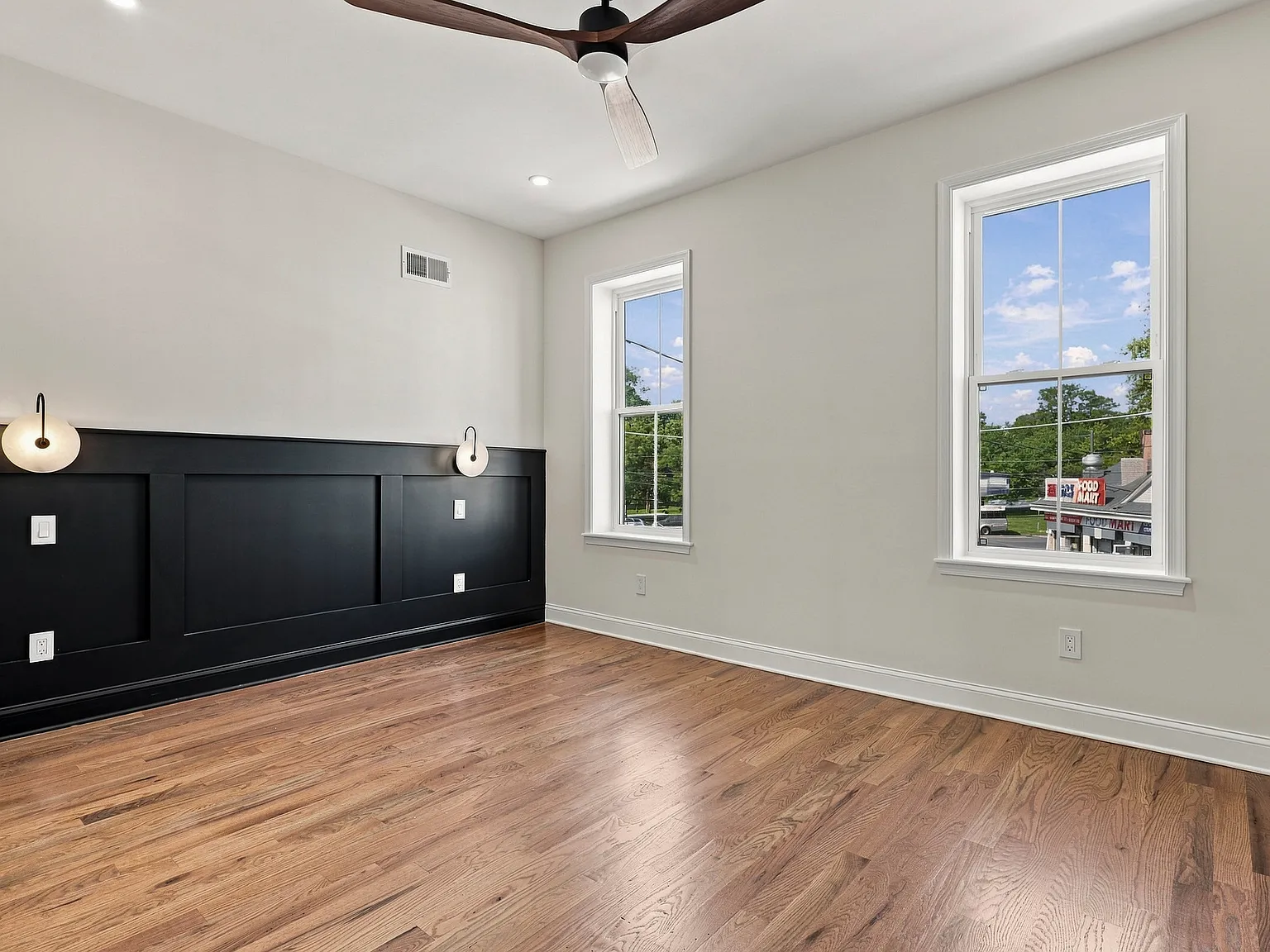 4 bed, 3.5 bath, $2,345 — Photo 2