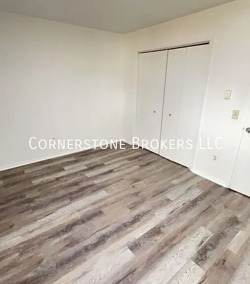 624 Maple St #E — Photo 6